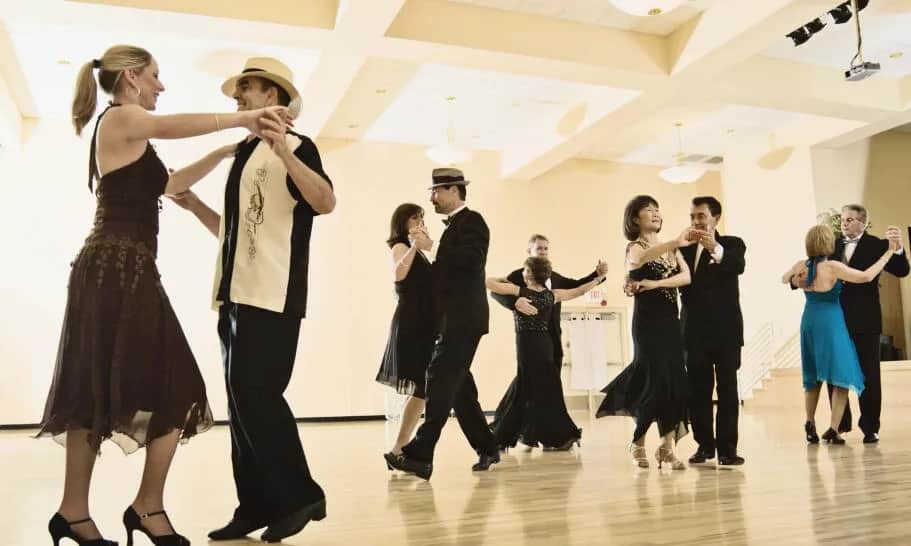 Jakie są tańce towarzyskie? Odkryj ich rodzaje i cechy