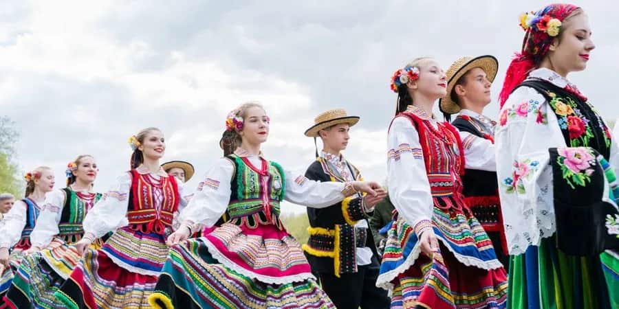 Jakie są tańce narodowe? Poznaj ich fascynującą historię i znaczenie