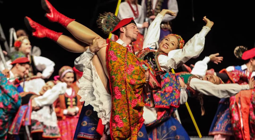 Jakie są polskie tańce narodowe? Odkryj ich historię i znaczenie