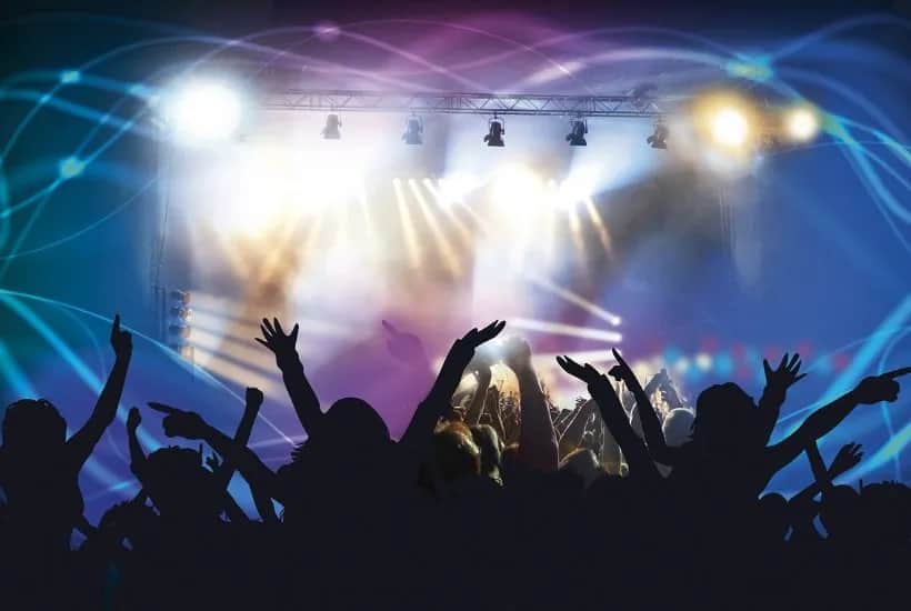 Ile kcal spala taniec? Poznaj sekrety spalania kalorii podczas tańca